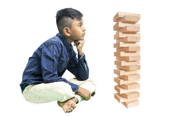 Boy-build-a-Tower